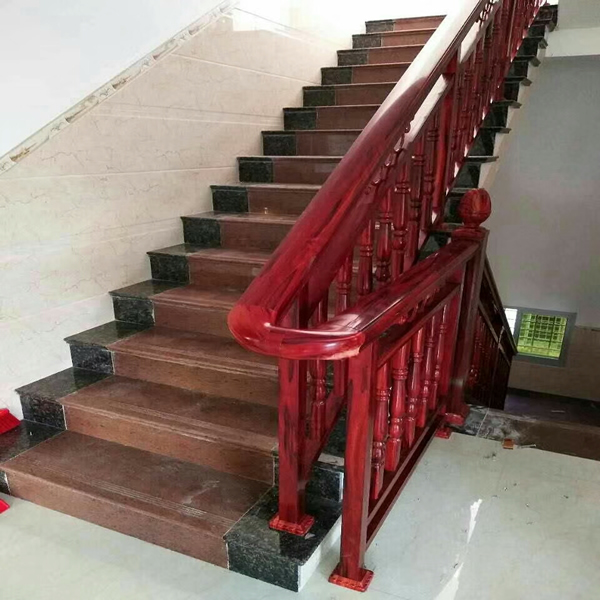 Staircase guardrail